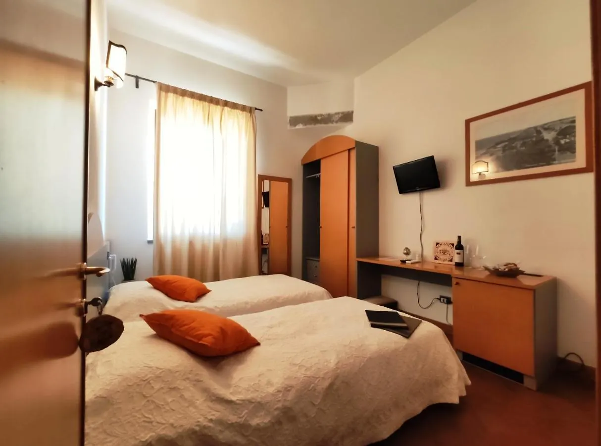 Locanda Menabuoi Donoratico Bed & Breakfast