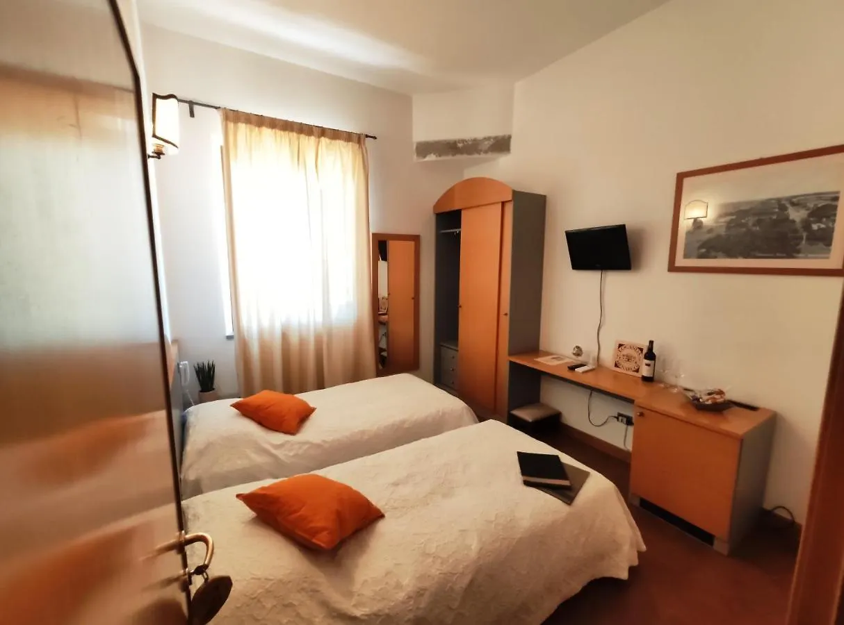 Locanda Menabuoi Donoratico 0*,